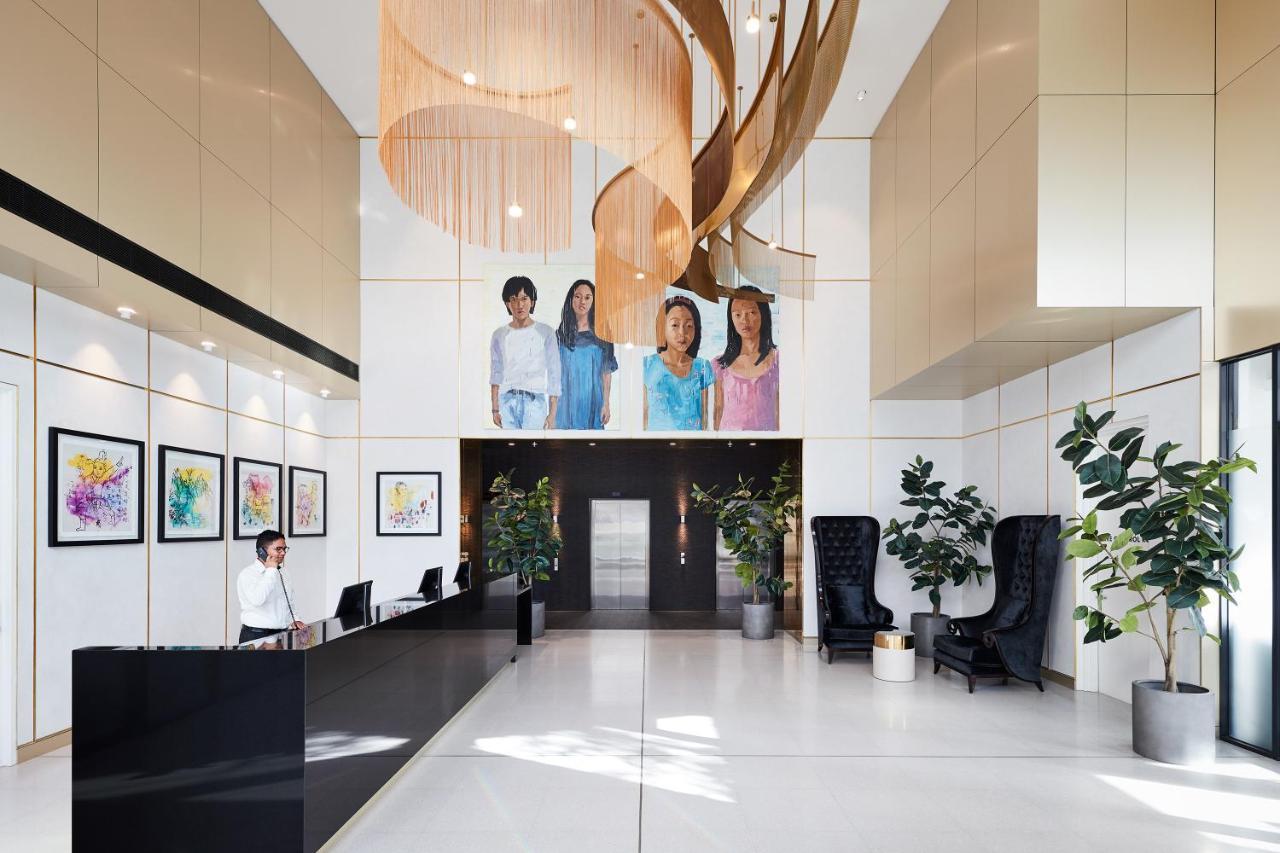 Art Series - The Chen Box Hill Exteriör bild The lobby of the hospital